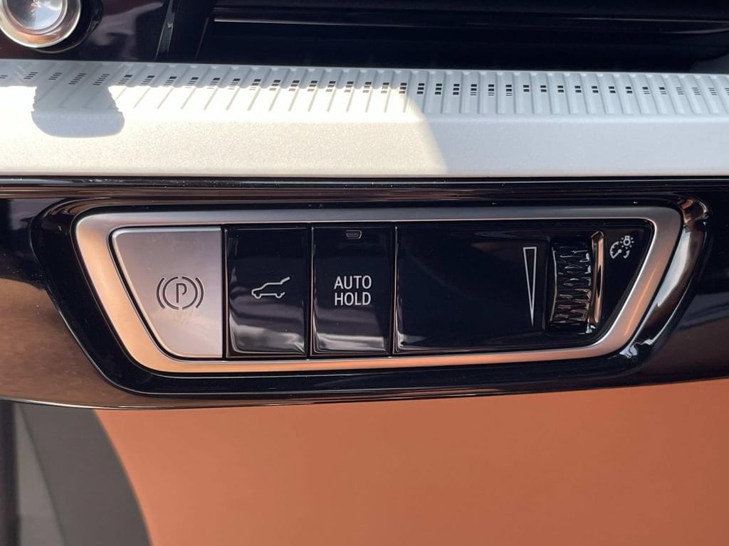 2027 Cadillac OPTIQ Premium Sport - Photo 30
