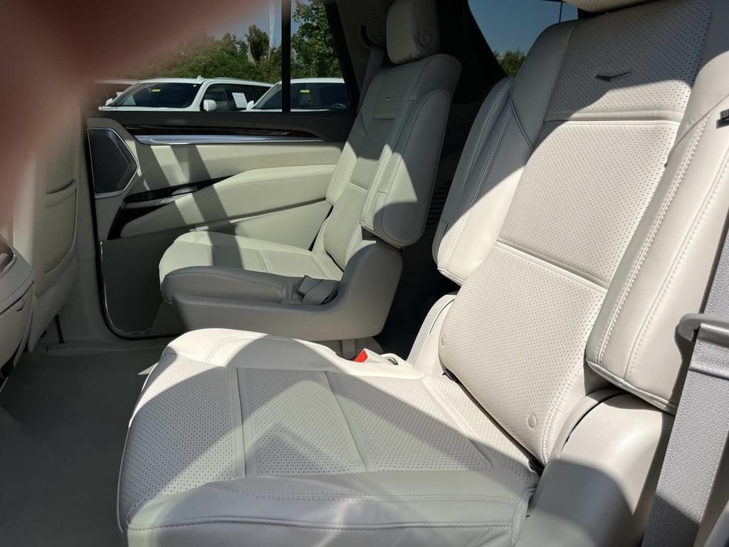 2026 Cadillac Escalade Platinum Sport - Photo 19