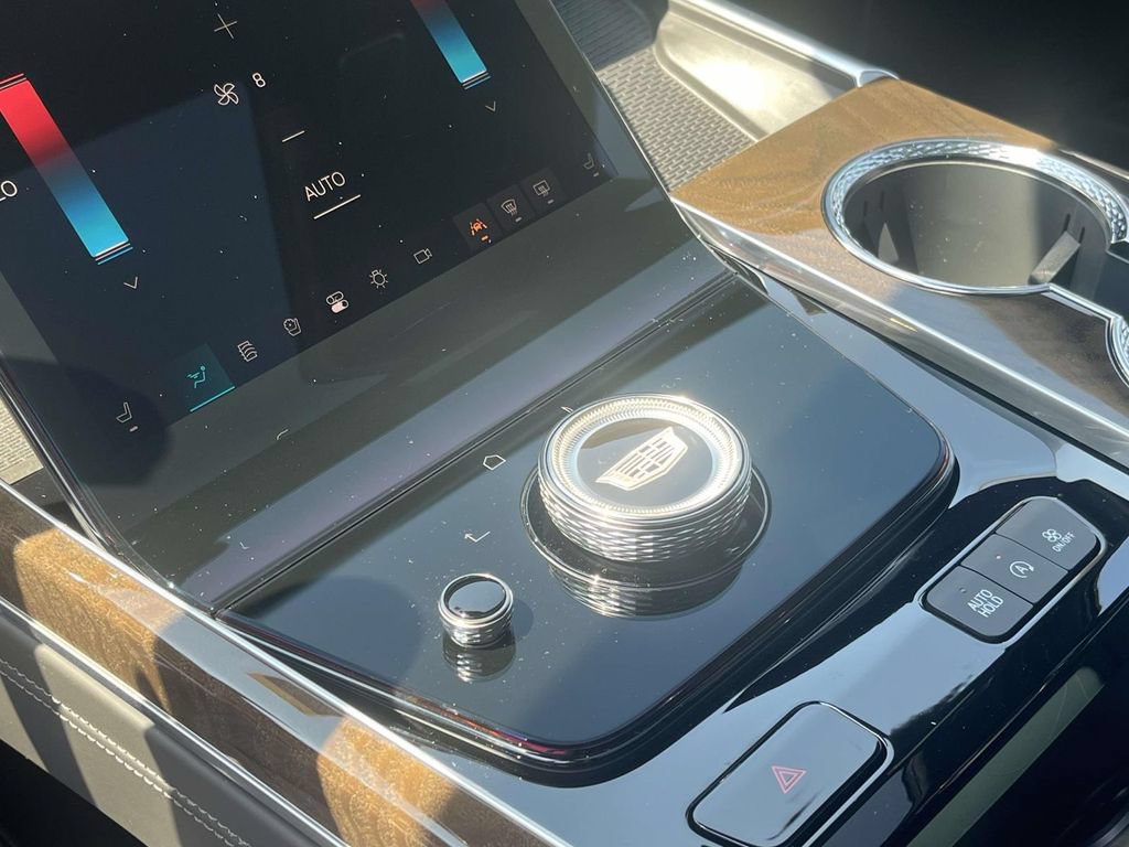 2026 Cadillac Escalade Platinum Sport - Photo 36