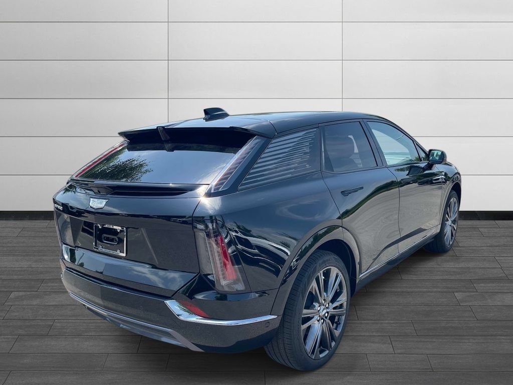 2027 Cadillac OPTIQ Premium Sport - Photo 5