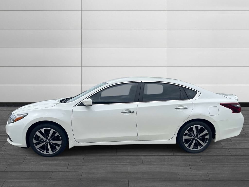 Used 2017 Nissan Altima 2.5 SR