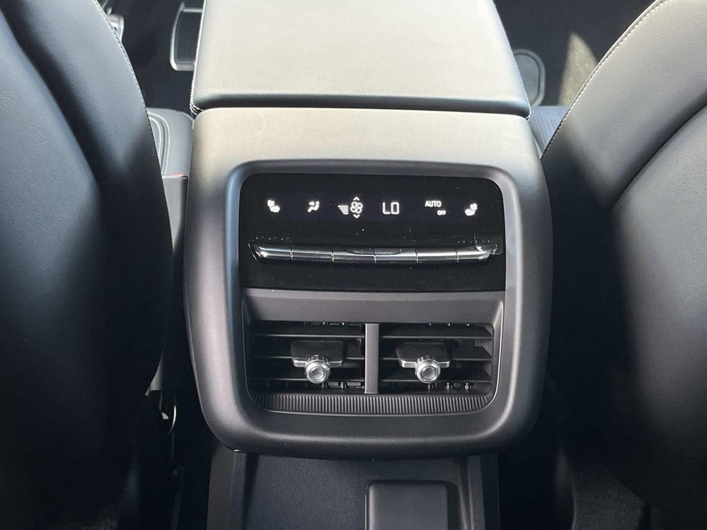 2026 Cadillac LYRIQ V - Photo 19