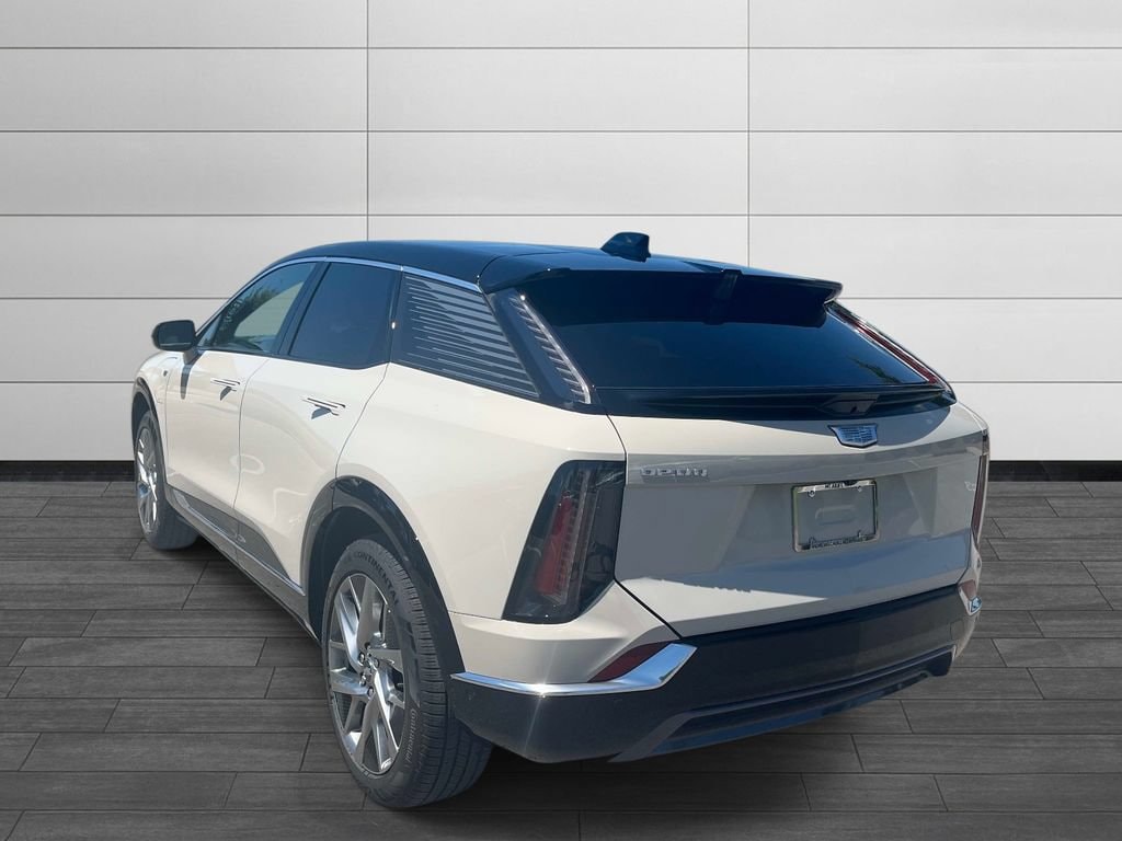 New 2027 CADILLAC OPTIQ Luxury SUV