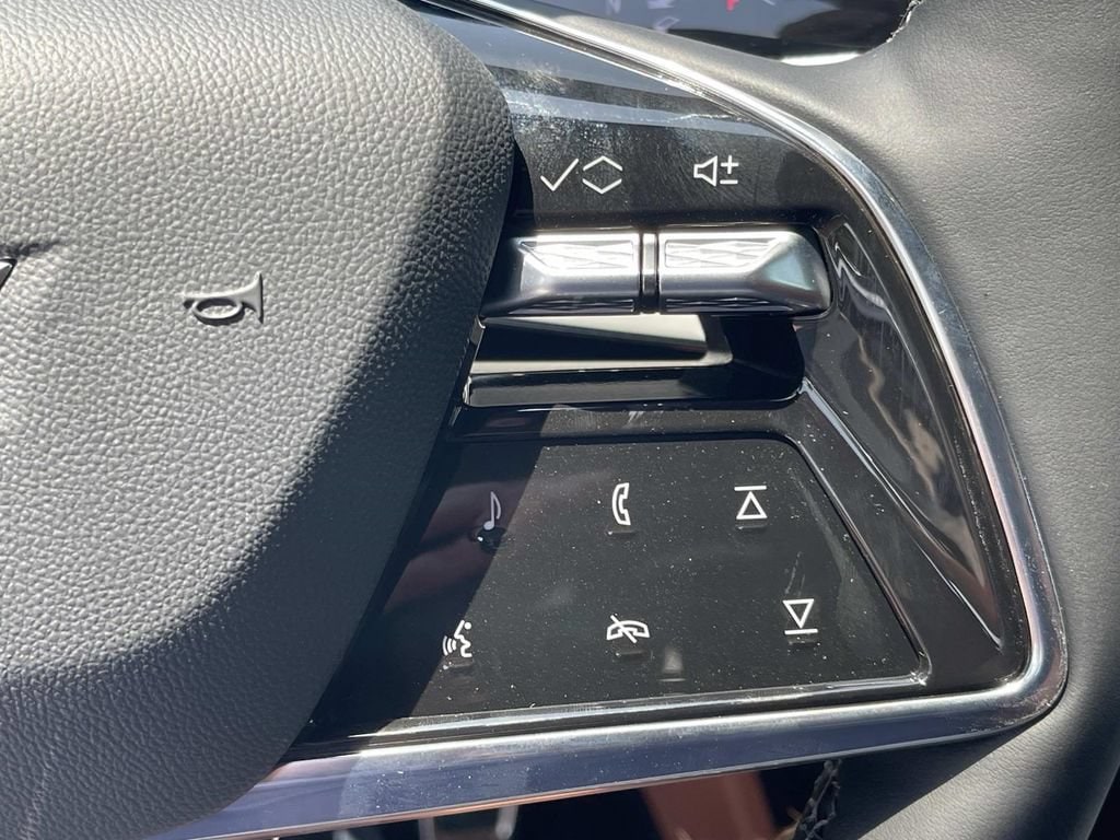 2027 Cadillac OPTIQ Premium Sport - Photo 32