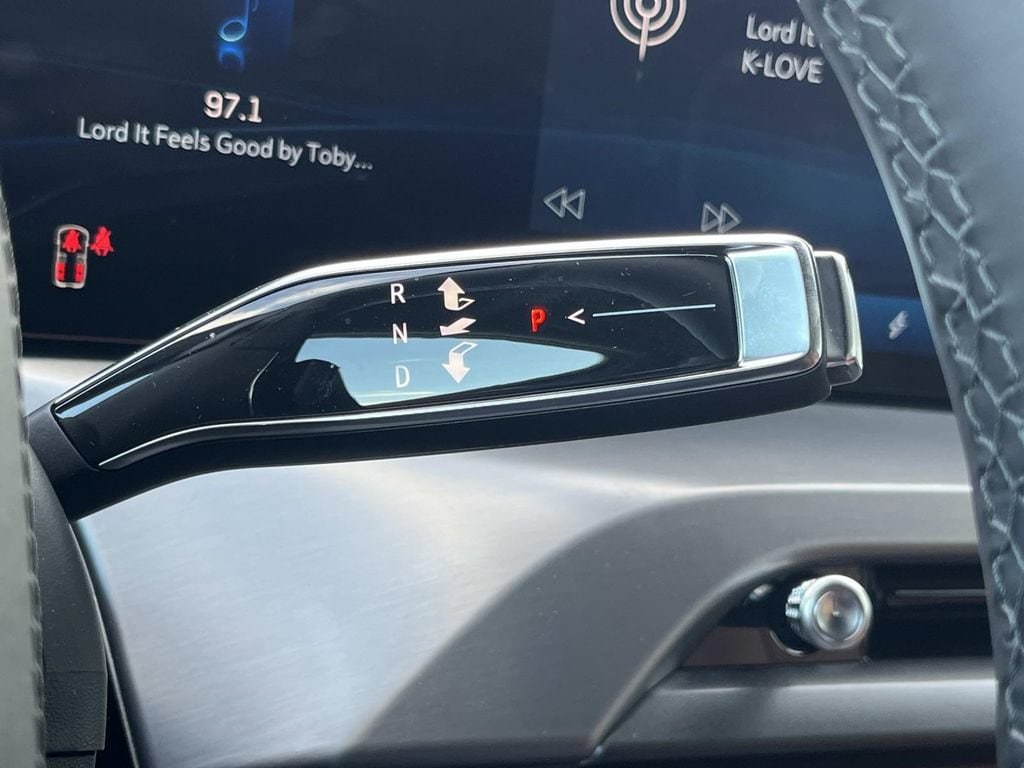 2026 Cadillac VISTIQ Platinum Sport - Photo 32