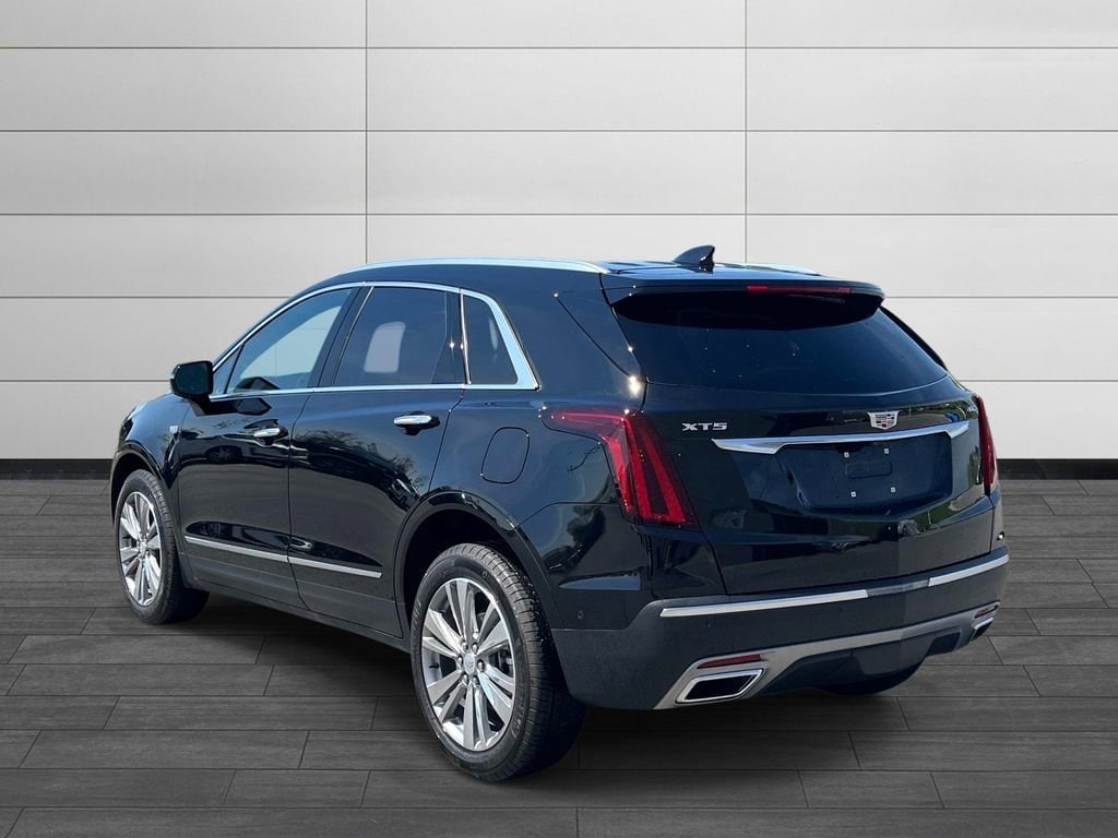 New 2026 CADILLAC XT5 Premium Luxury SUV