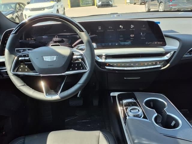 2025 Cadillac LYRIQ Luxury 2 - Photo 21