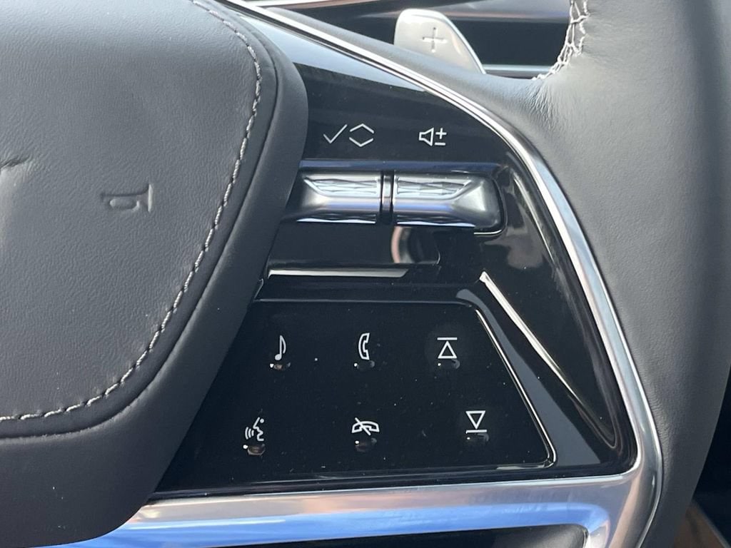 2026 Cadillac Escalade Platinum Sport - Photo 37