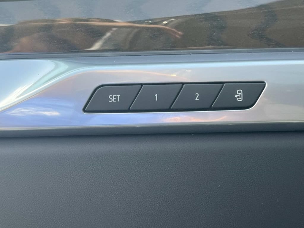 2026 Cadillac Escalade Platinum Sport - Photo 27