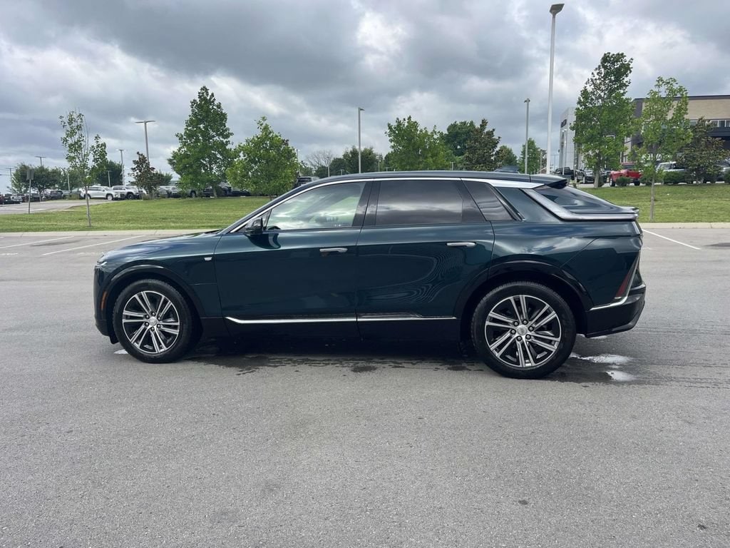 Used 2024 Cadillac LYRIQ Luxury 2 with VIN 1GYKPRRL7RZ126266 for sale in Mt. Juliet, TN