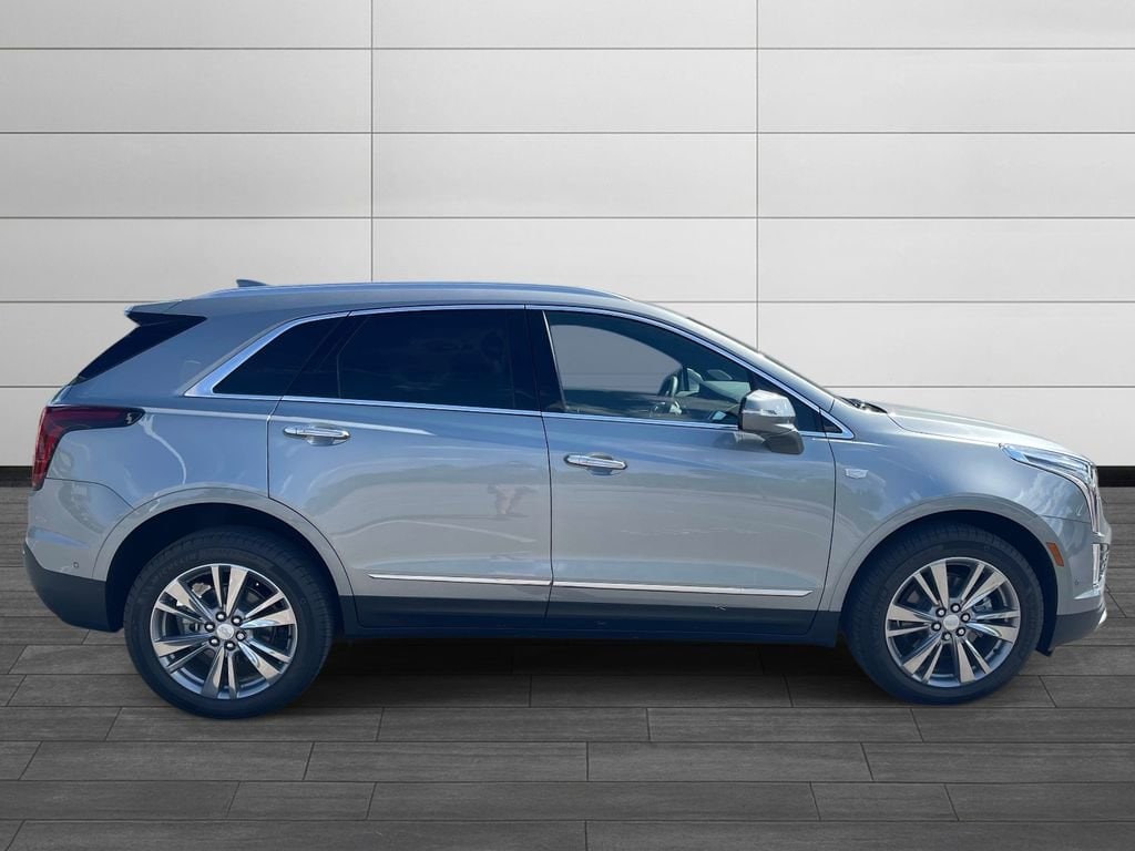 New 2026 CADILLAC XT5 Premium Luxury SUV