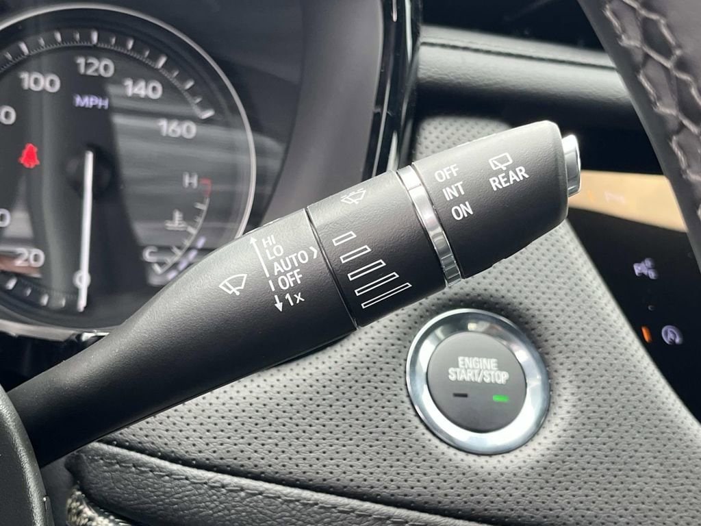 2025 Cadillac XT5 Sport - Photo 32