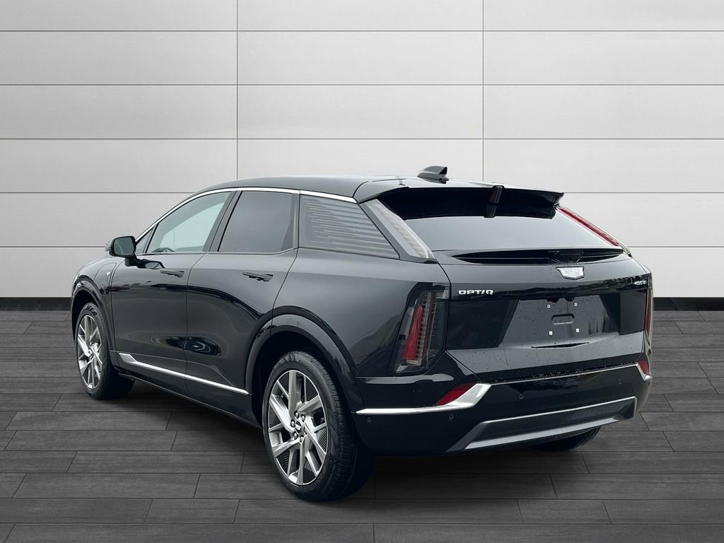 New 2026 CADILLAC OPTIQ Premium Luxury SUV