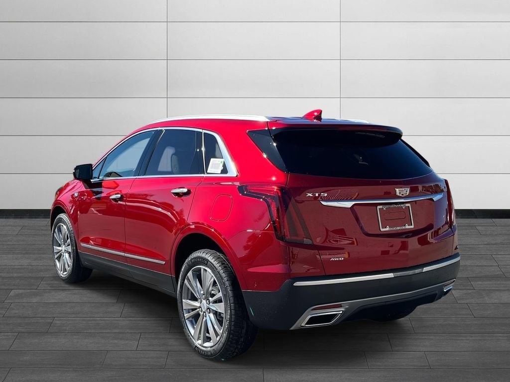 New 2025 CADILLAC XT5 Premium Luxury SUV