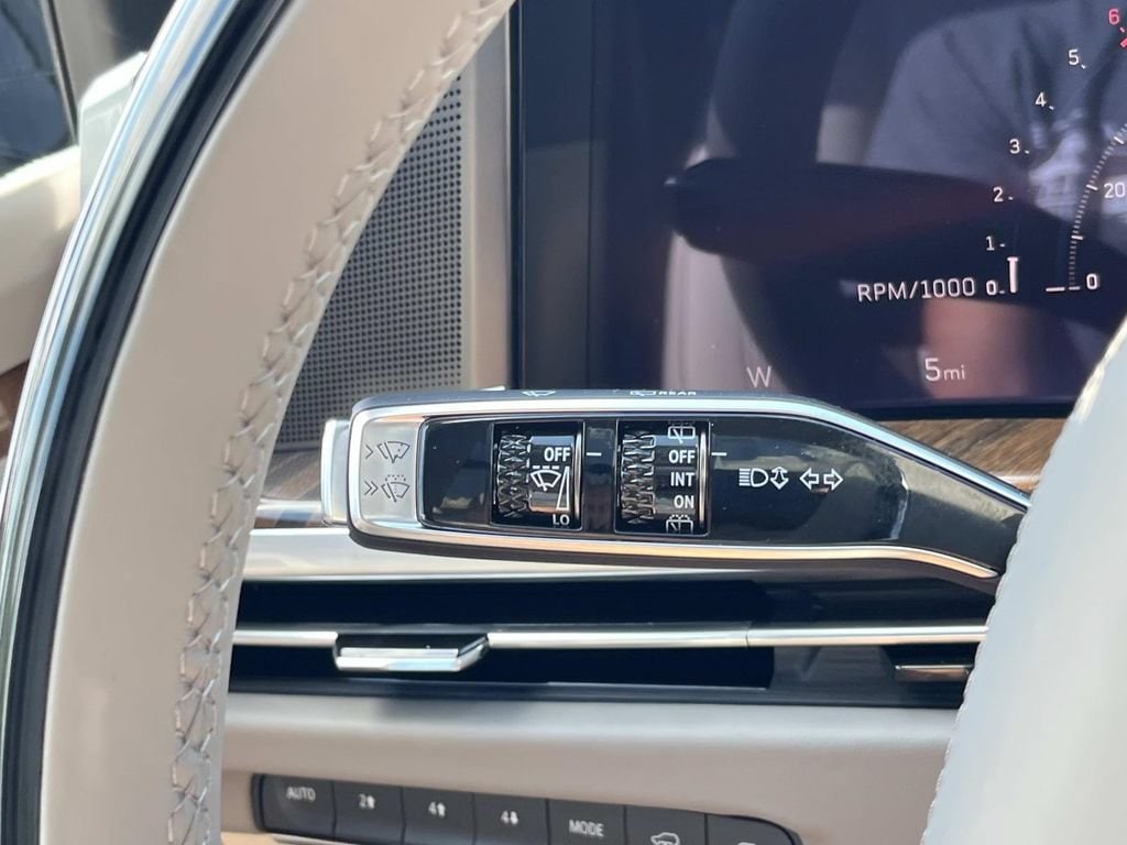 2026 Cadillac Escalade Platinum Sport - Photo 40