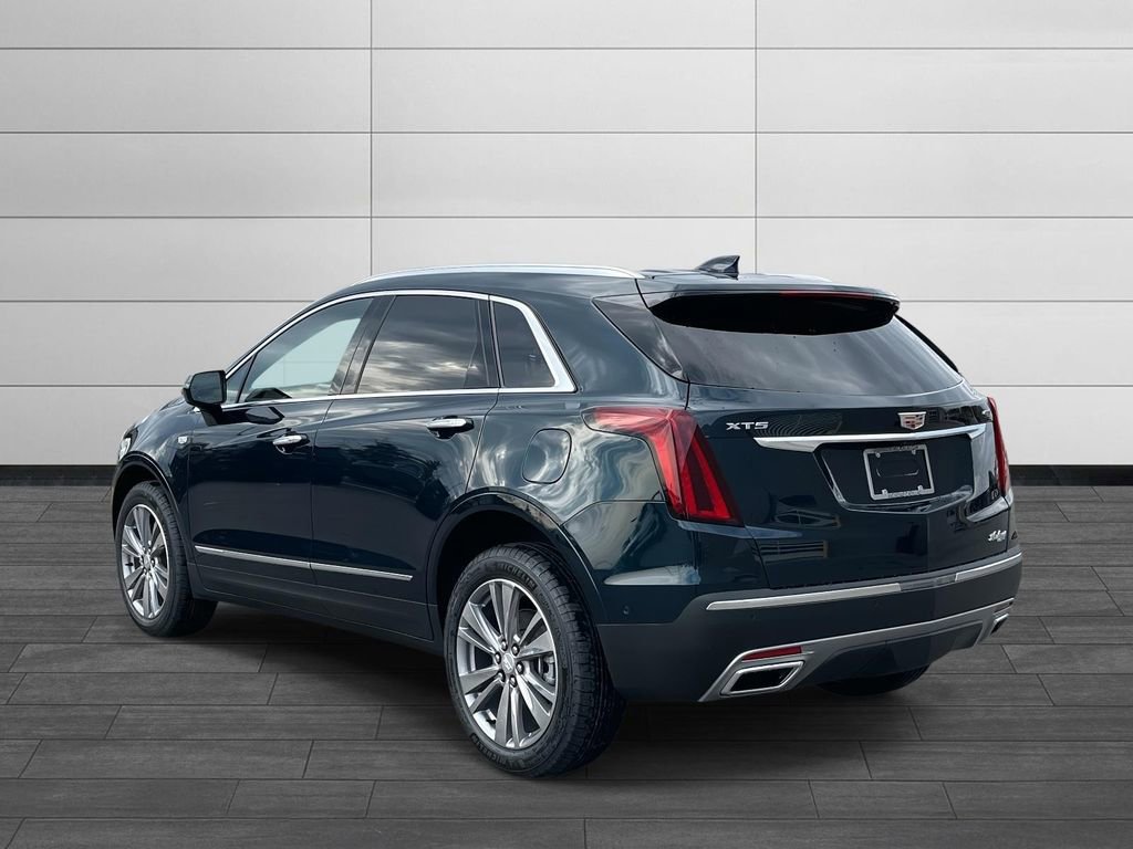 2026 Cadillac XT5 Premium Luxury photo 3