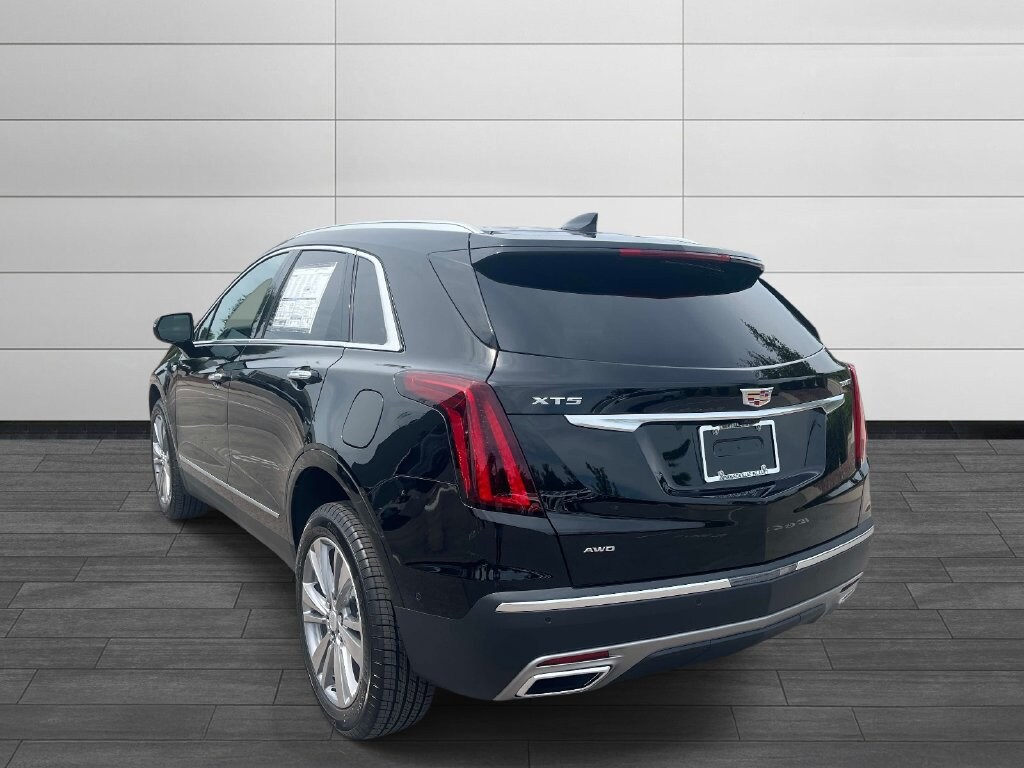 New 2026 CADILLAC XT5 Premium Luxury SUV