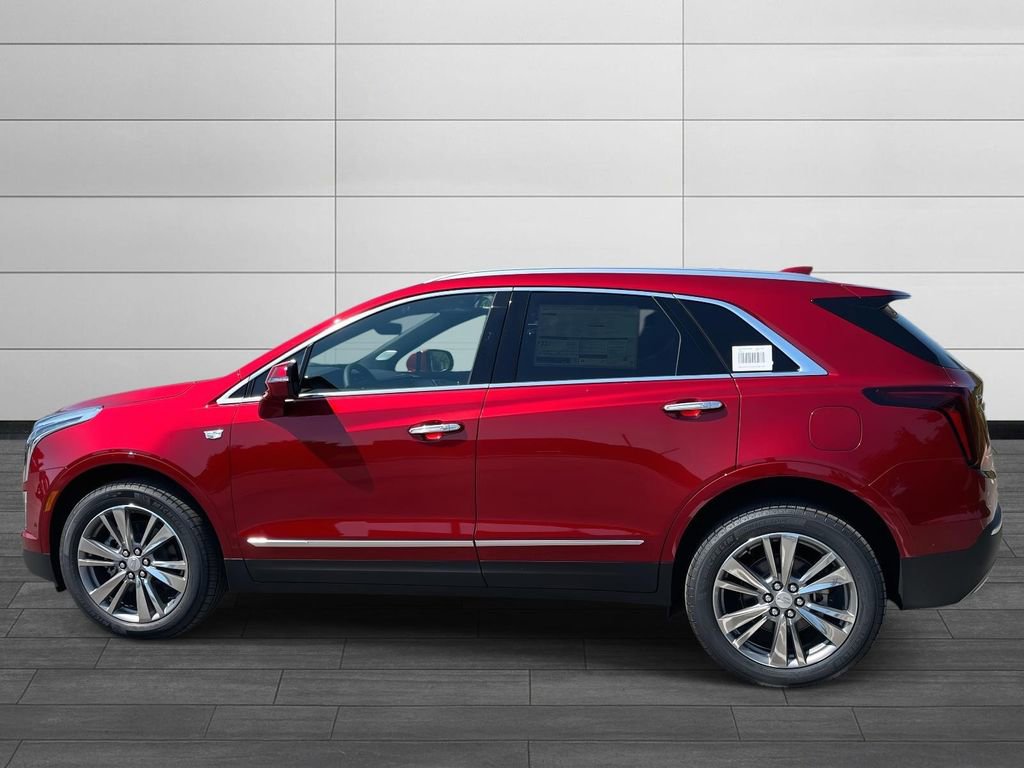 2025 Cadillac XT5 Premium Luxury photo 2