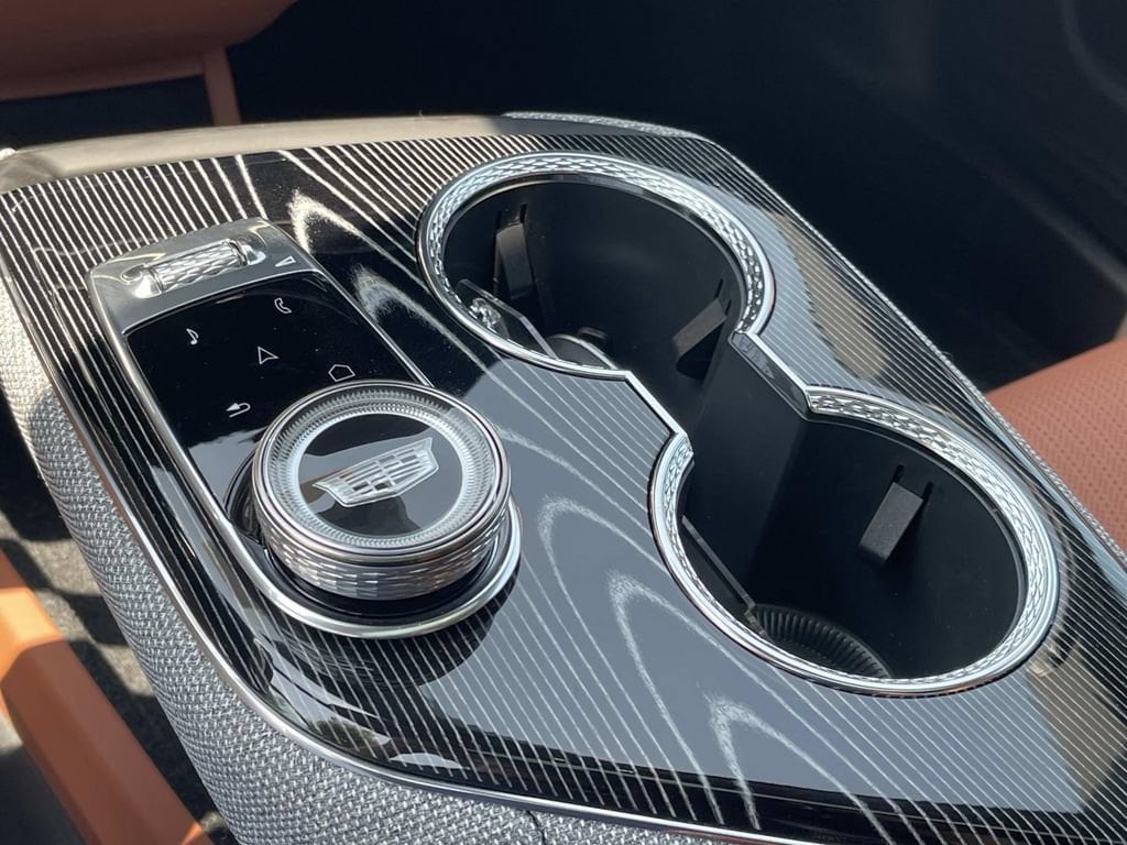 2027 Cadillac OPTIQ Premium Sport - Photo 29