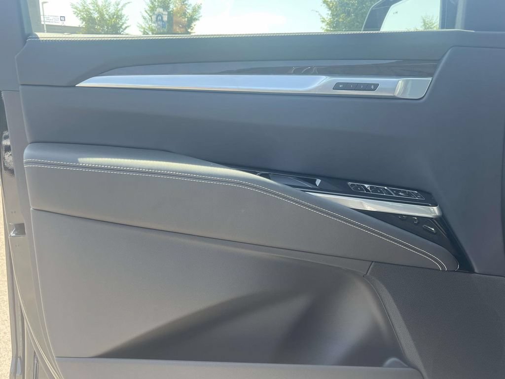 2026 Cadillac Escalade Platinum Sport - Photo 25