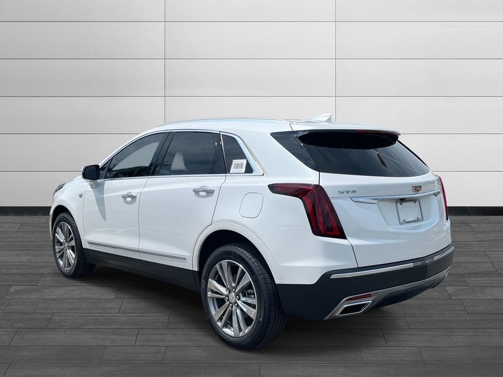 2025 Cadillac XT5 Premium Luxury photo 3