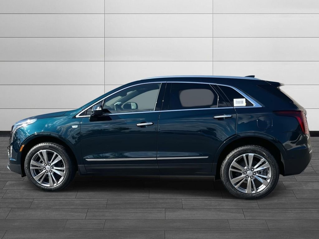 2025 Cadillac XT5 Premium Luxury photo 2