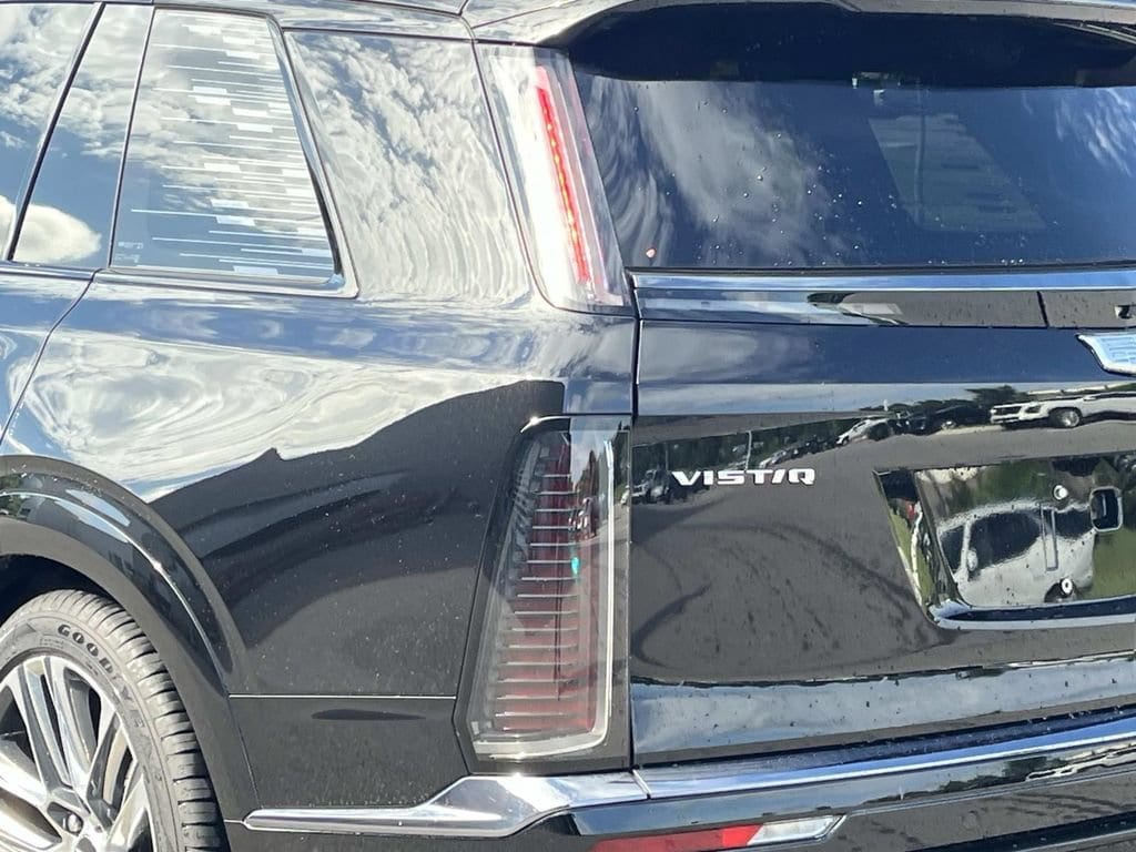 2026 Cadillac VISTIQ Platinum Sport - Photo 10