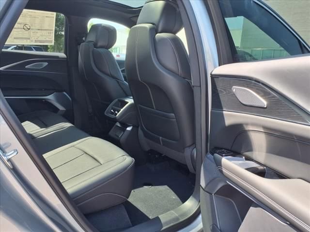 2025 Cadillac LYRIQ Luxury 2 - Photo 23