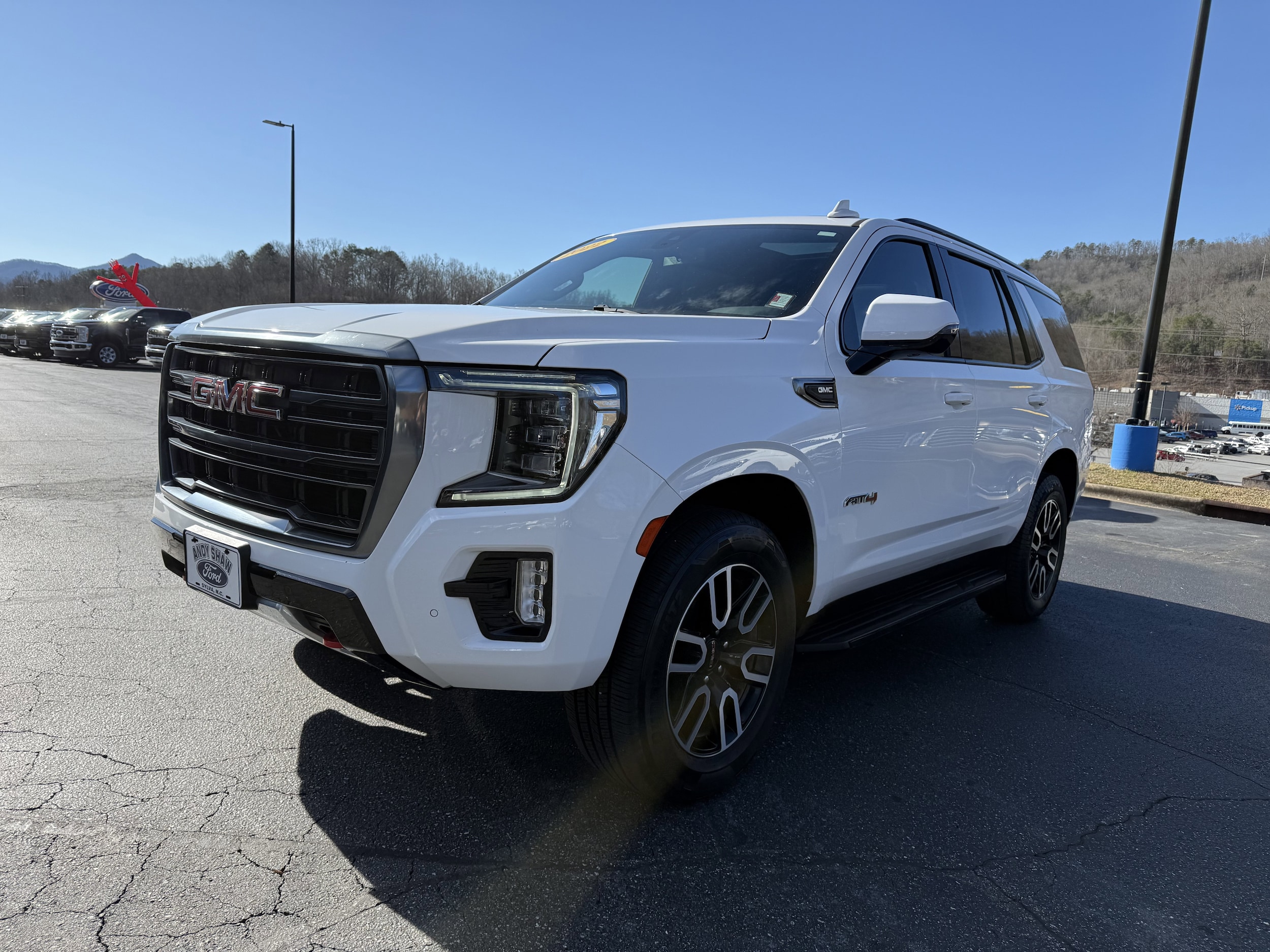 2022 GMC Yukon AT4's photo