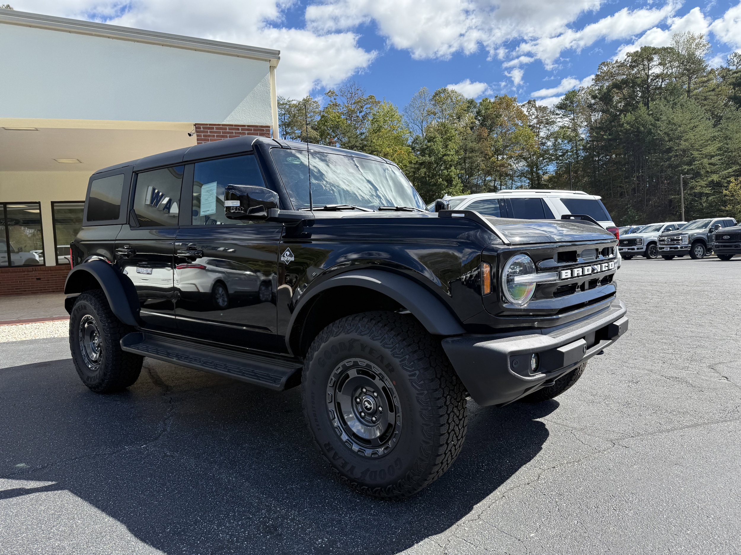 2025 Ford Bronco 4-Door Outer Banks - Photo 12