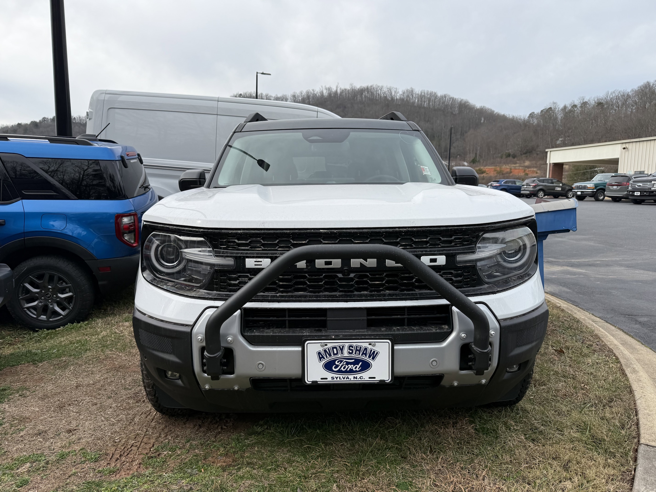 2025 Ford Bronco Sport Outer Banks's photo