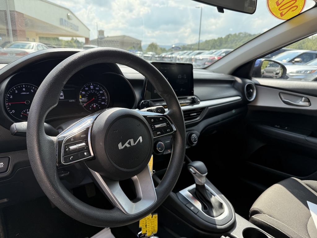 Used 2023 Kia Forte LXS Sedan