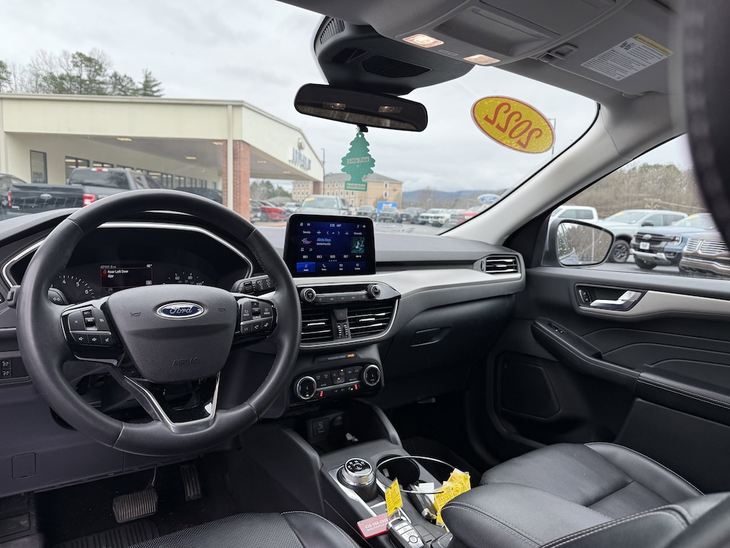 Used 2022 Ford Escape SEL SUV