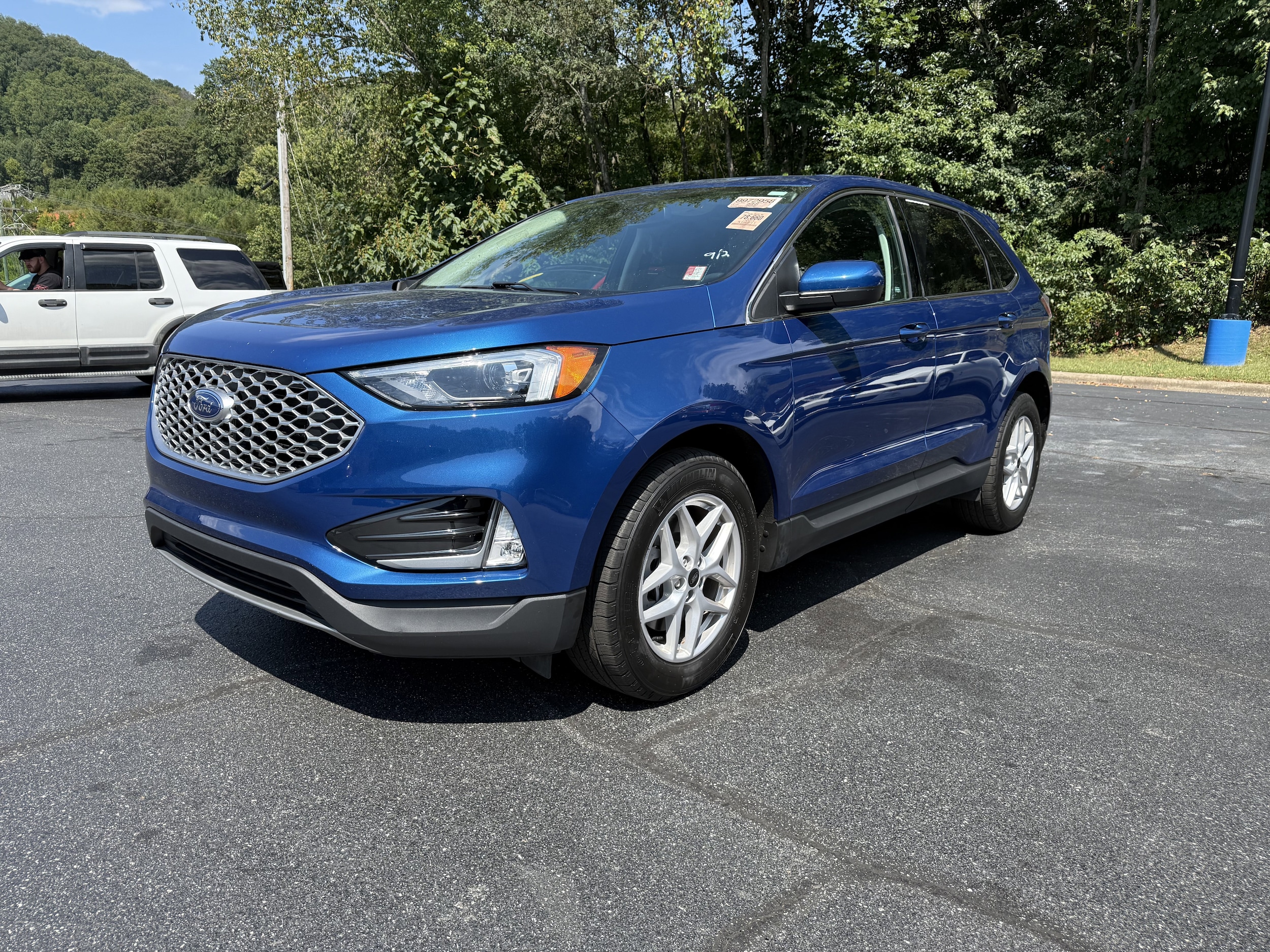 2023 Ford Edge SEL's photo