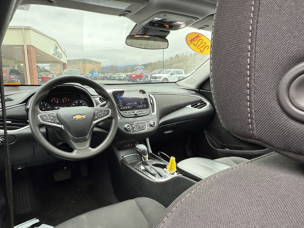 Used 2024 Chevrolet Malibu LT Sedan