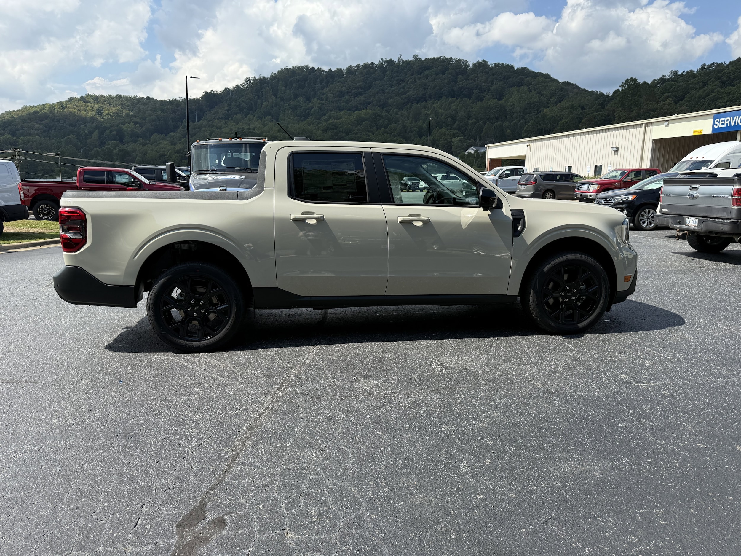 2025 Ford Maverick Lariat - Photo 19
