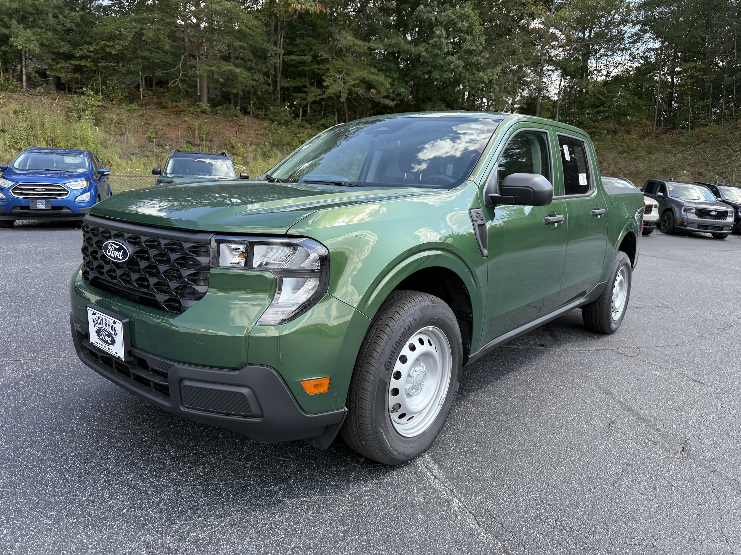 2025 Ford Maverick XL's photo