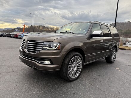 Featured Used 2015 Lincoln Navigator Base 4dr 4x4 SUV for Sale in Sylva, NC