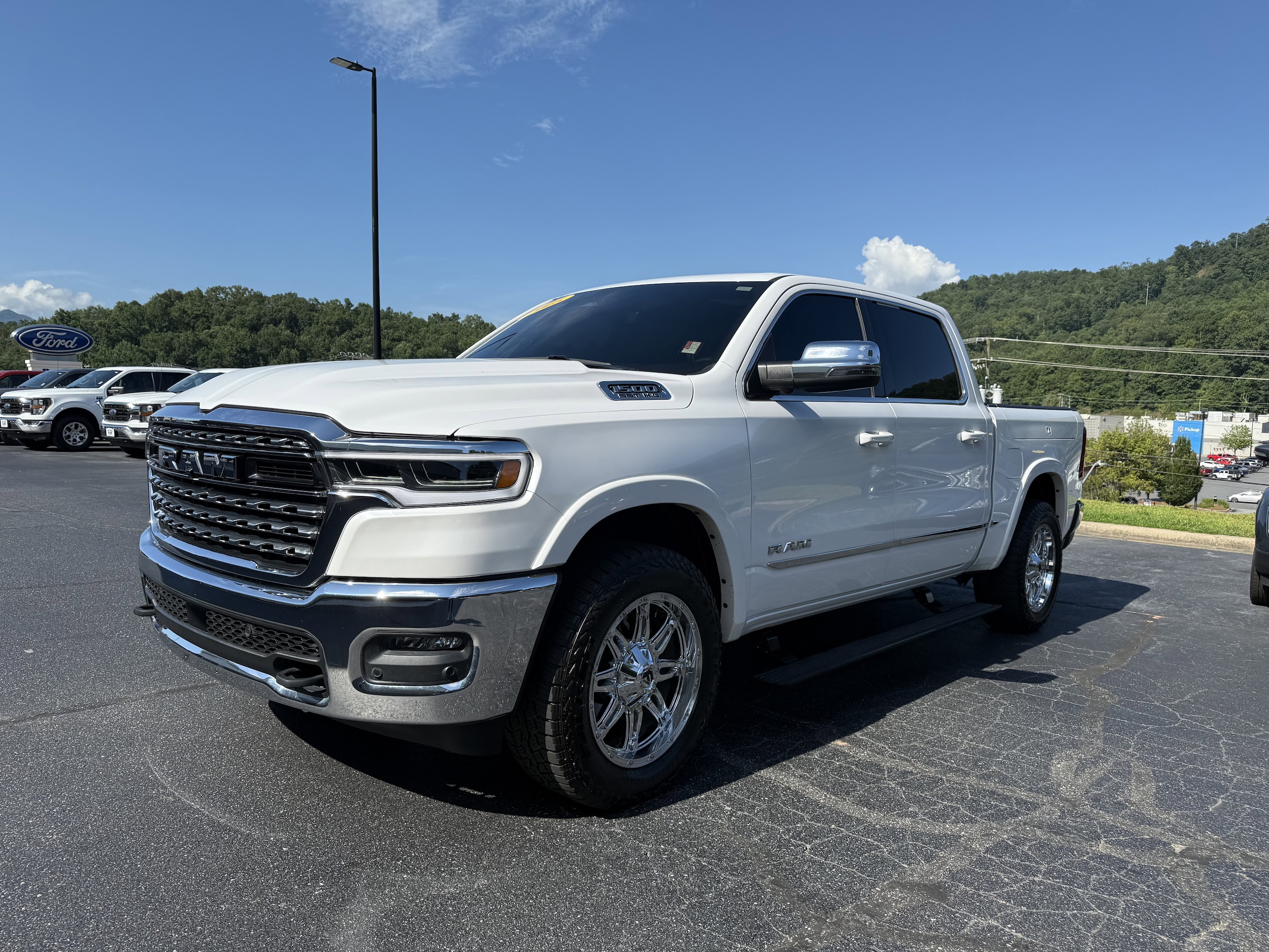 2025 RAM Ram 1500 Pickup Limited's photo