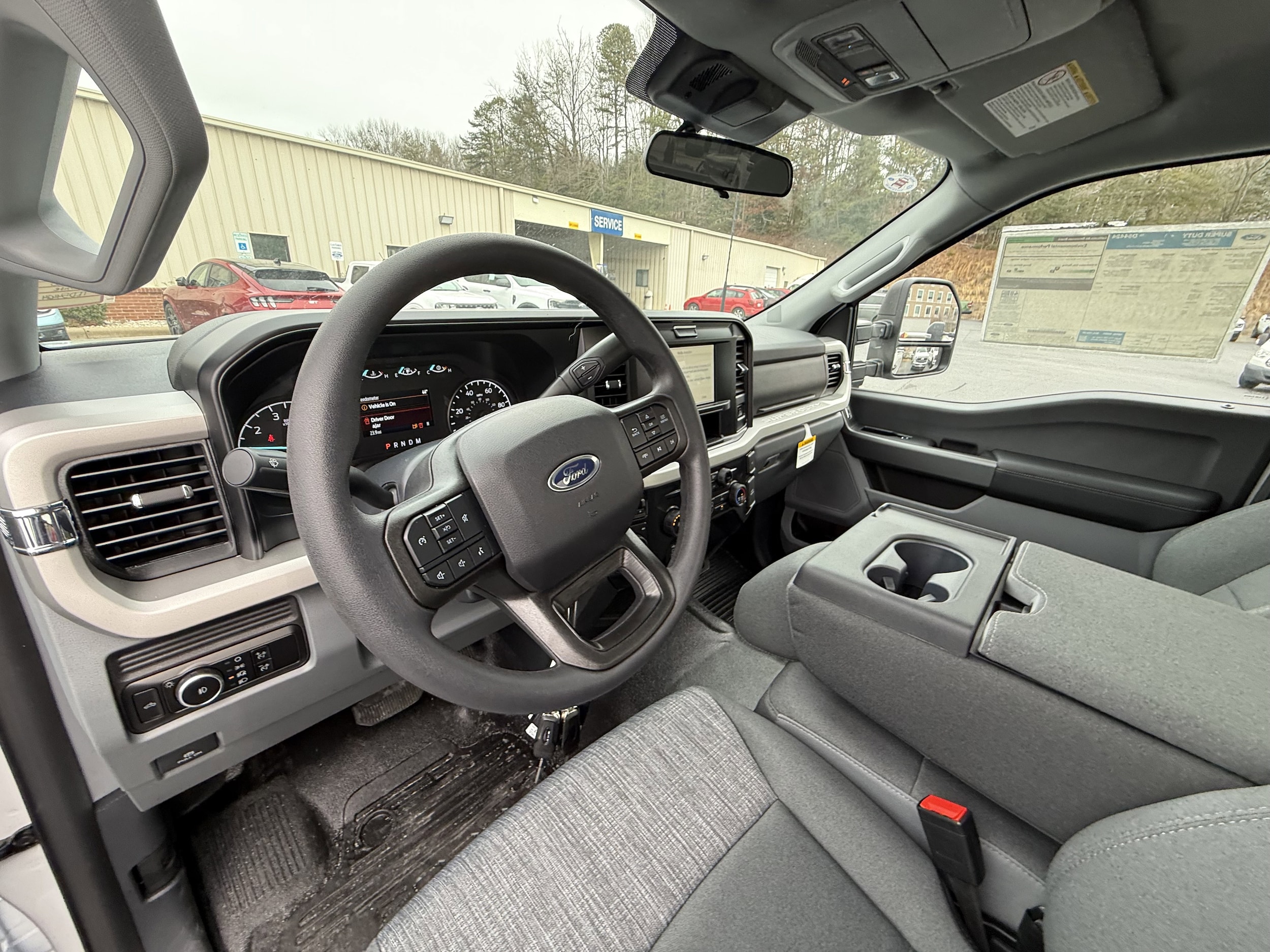 2026 Ford F-350 Super Duty XLT - Photo 7