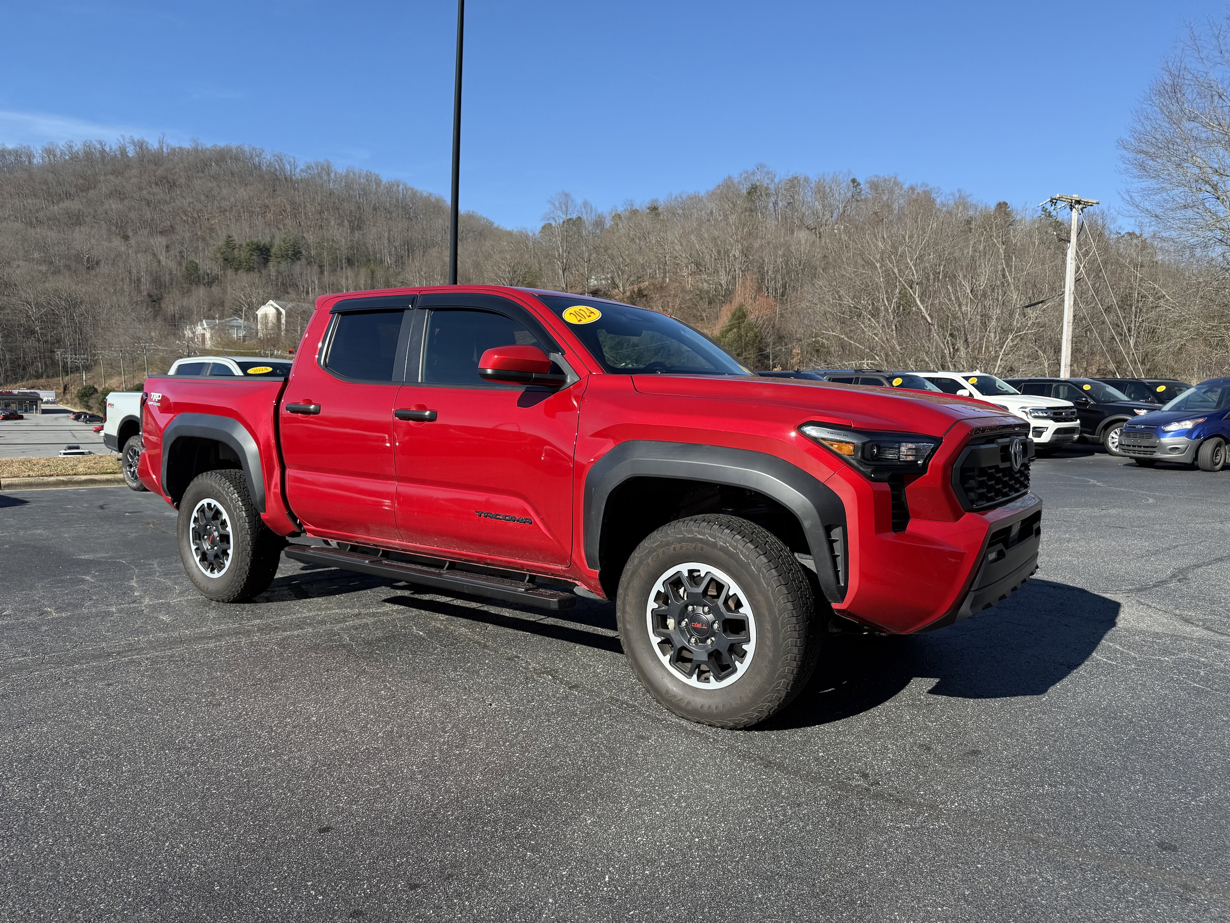 2024 Toyota Tacoma TRD Off Road's photo
