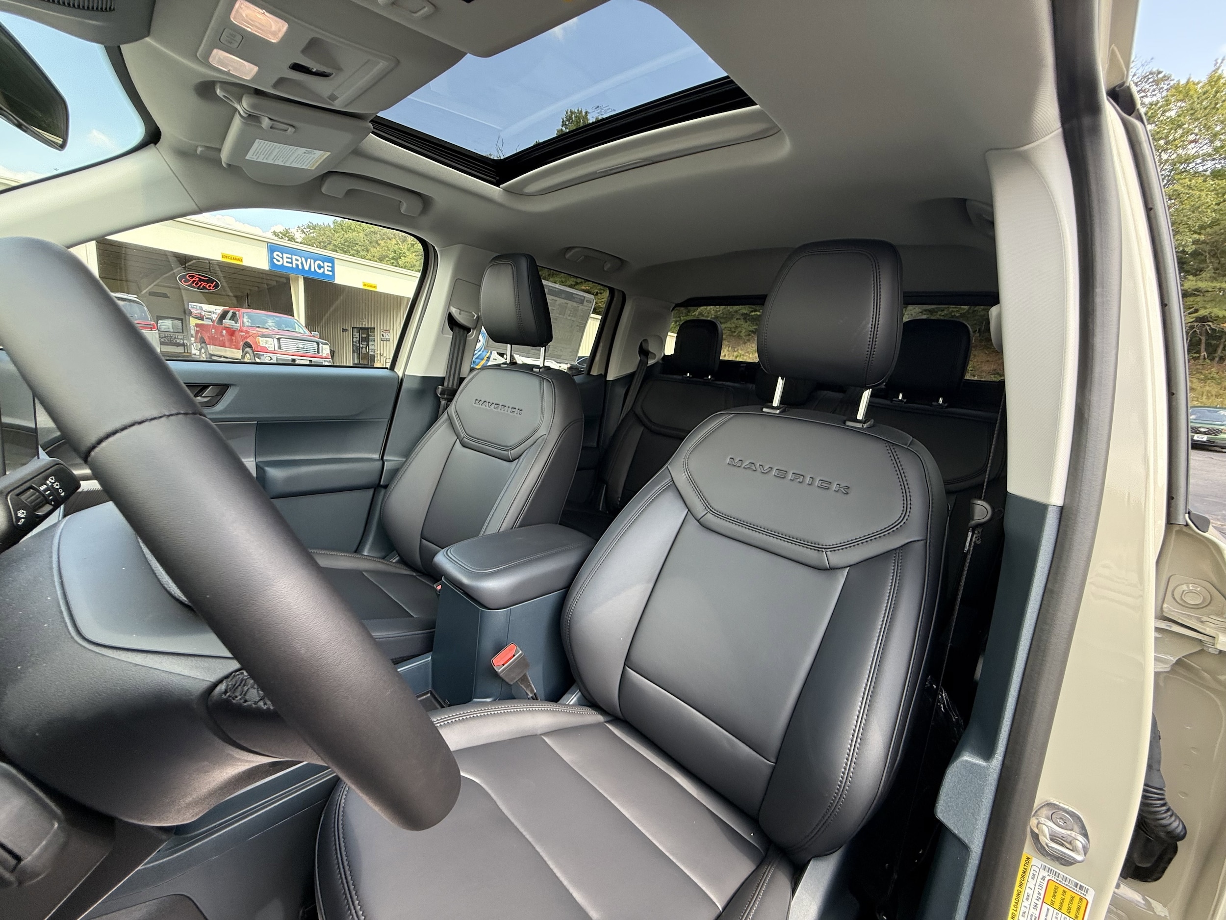 2025 Ford Maverick Lariat - Photo 10
