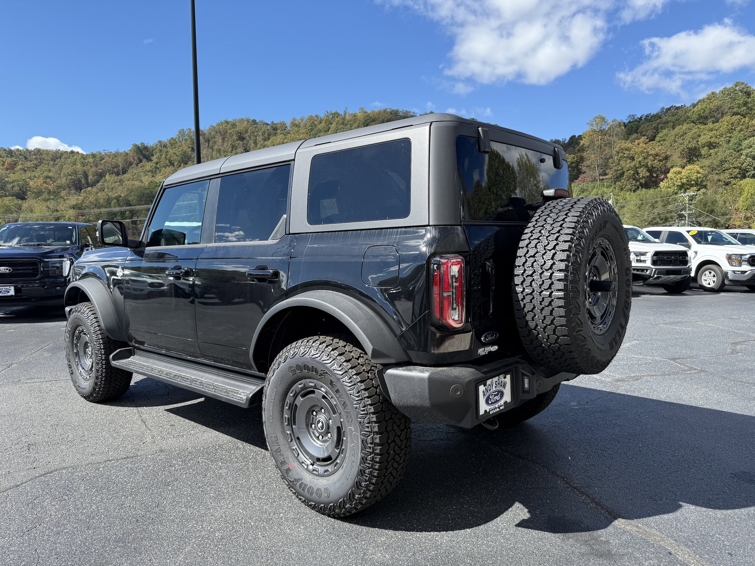 2025 Ford Bronco 4-Door Outer Banks - Photo 15