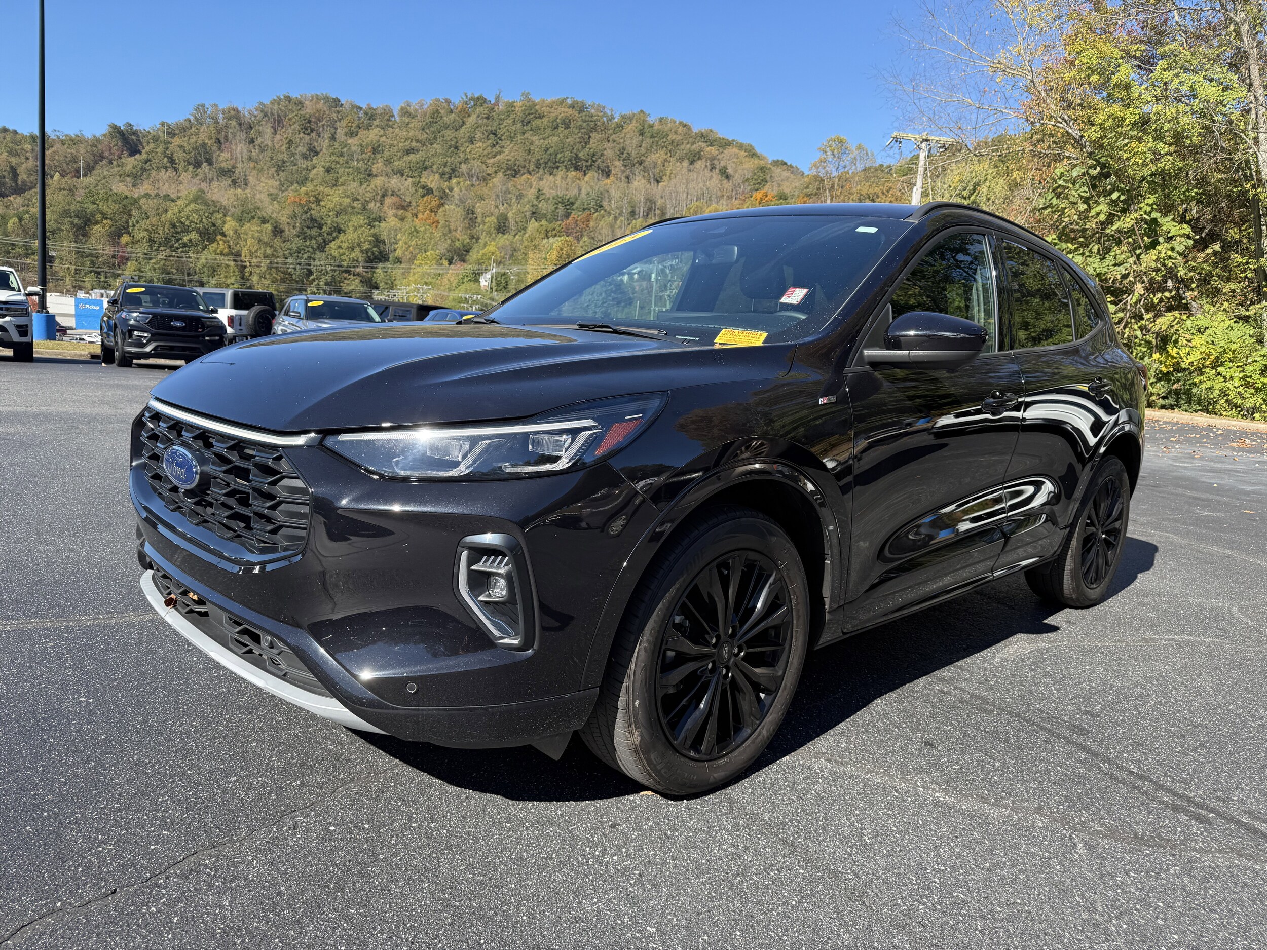 2023 Ford Escape ST-Line Elite's photo