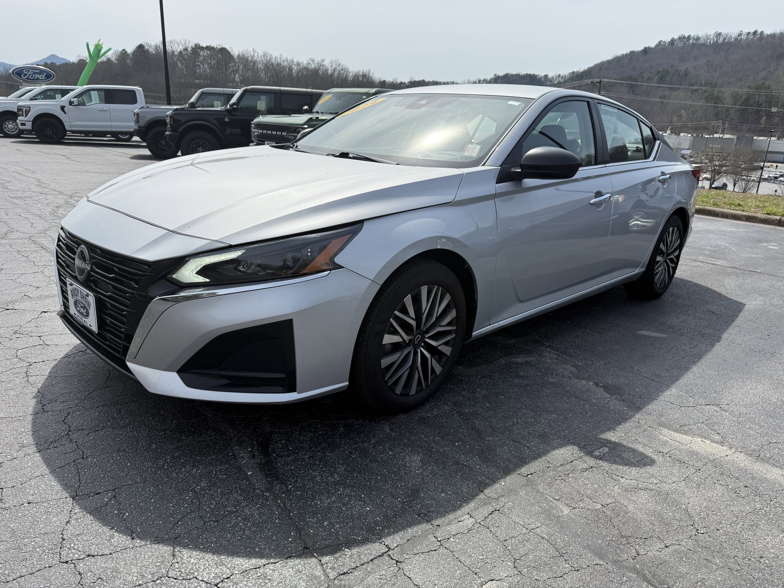 2024 Nissan Altima SV