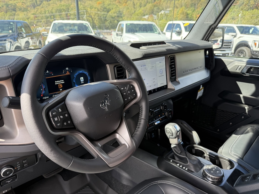 New 2025 Ford Bronco Outer Banks SUV