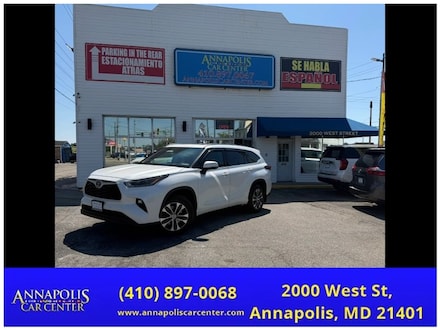 2021 Toyota Highlander XLE Sport Utility 4D SUV