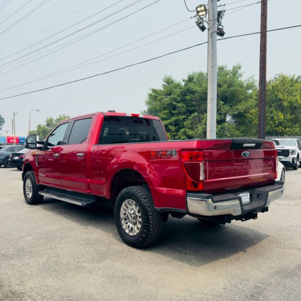 Used 2020 Ford F250 Super Duty Crew Cab XLT Pickup 4D 6 3/4 ft Pickup