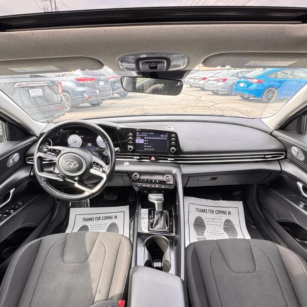 2022 Hyundai Elantra SEL - Photo 21