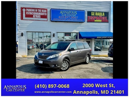 2015 Toyota Sienna XLE Minivan 4D Van